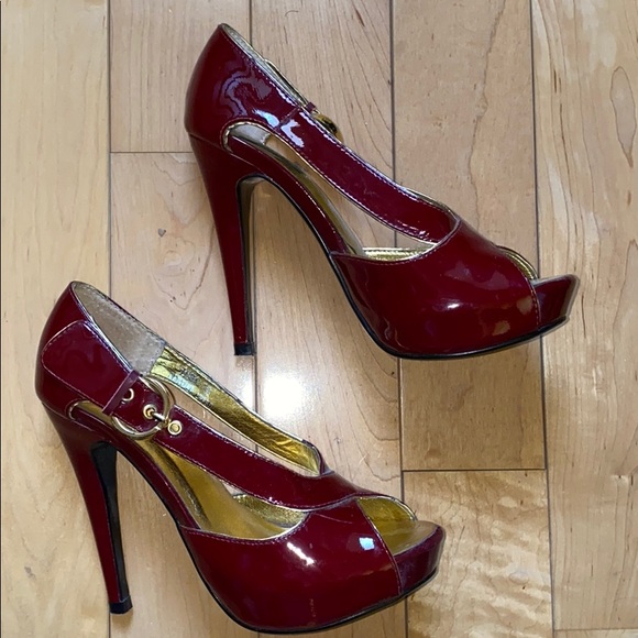 NYLA heels - Picture 2 of 8